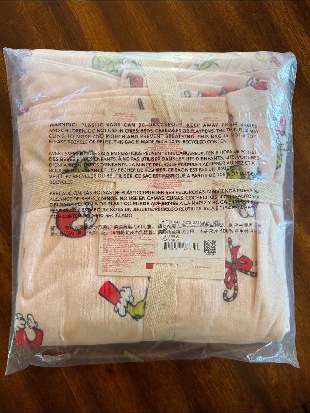 NWT American Eagle Outfitters Light Pink Grinch Pajama Set, Size XS - Picture 2 of 4